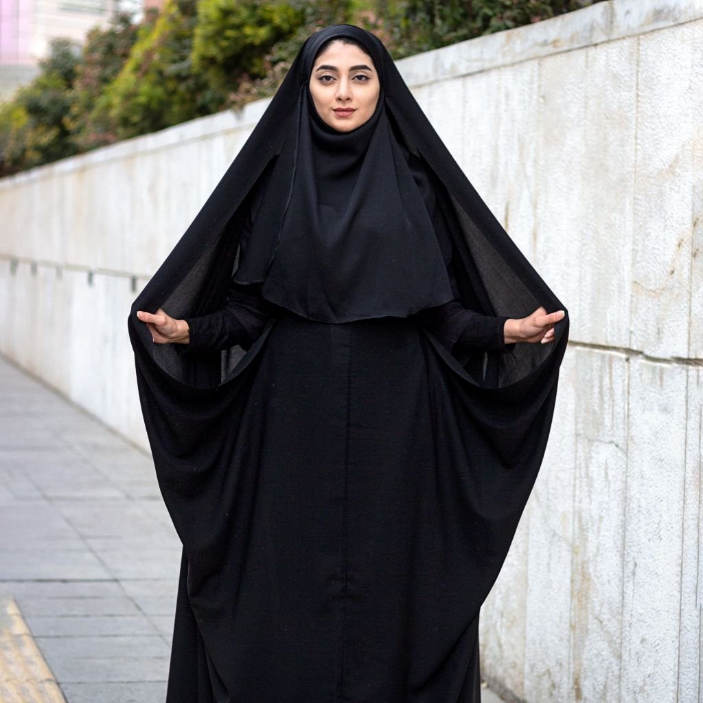 چادر حسنا